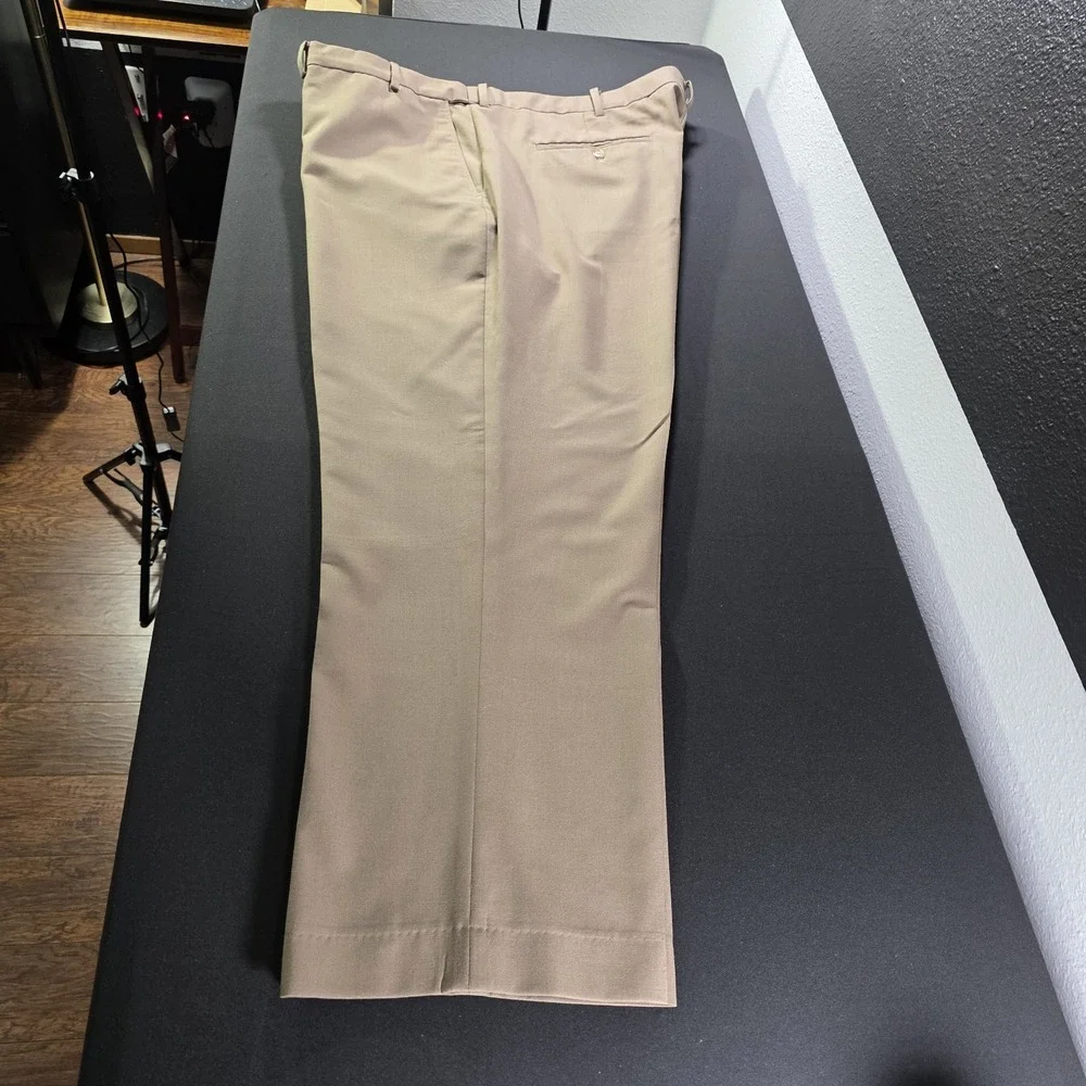 Lands' End Traditional Fit Men's Expandable Waist‎ 44x28.5 Quality Khakis Pants